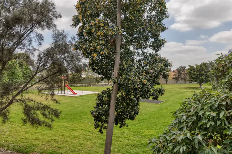 Seventh view of Homely house listing, 10/285 Knutsford Avenue, Kewdale WA 6105