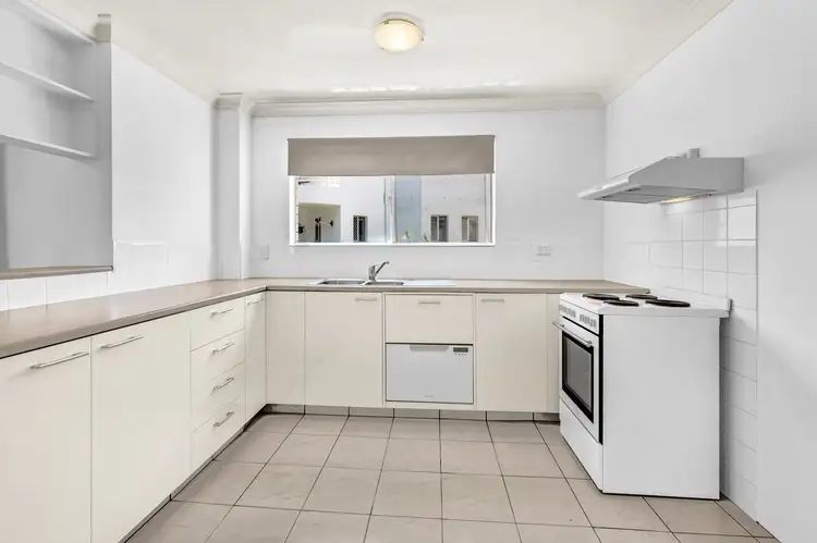 Fifth view of Homely apartment listing, 3/9 Australia Avenue, Broadbeach QLD 4218