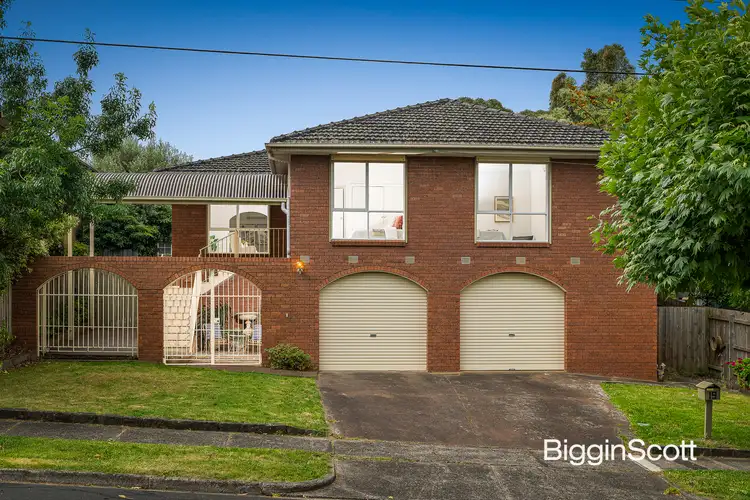 19 Weeden Drive, Vermont South VIC 3133