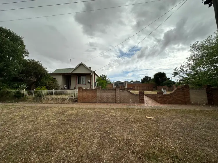 99-101 Clarinda Street, Parkes NSW 2870