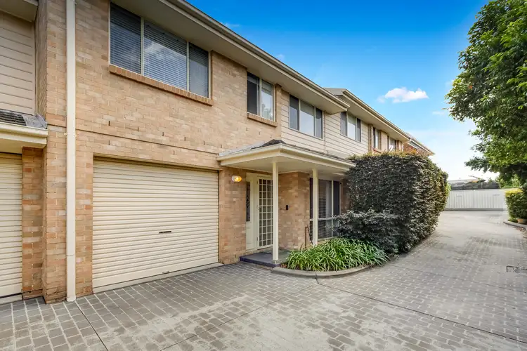 2/37 Melbourne Street, East Gosford NSW 2250