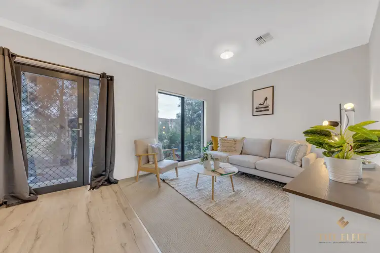 Fifth view of Homely house listing, 10 Bonsallo Walk, Tarneit VIC 3029