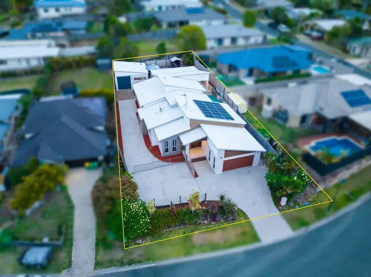 16 Amaray Drive, Upper Coomera QLD 4209