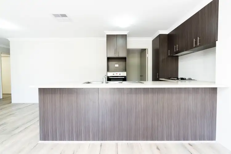 Fourth view of Homely house listing, 7/4 Montana Crescent, Dayton WA 6055