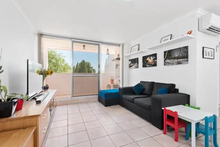 92/12 Wall Street, Maylands WA 6051