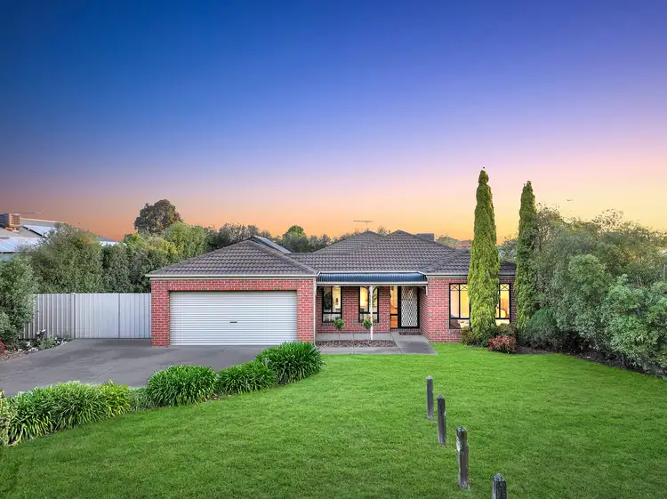 13 Washington Place, Point Cook VIC 3030