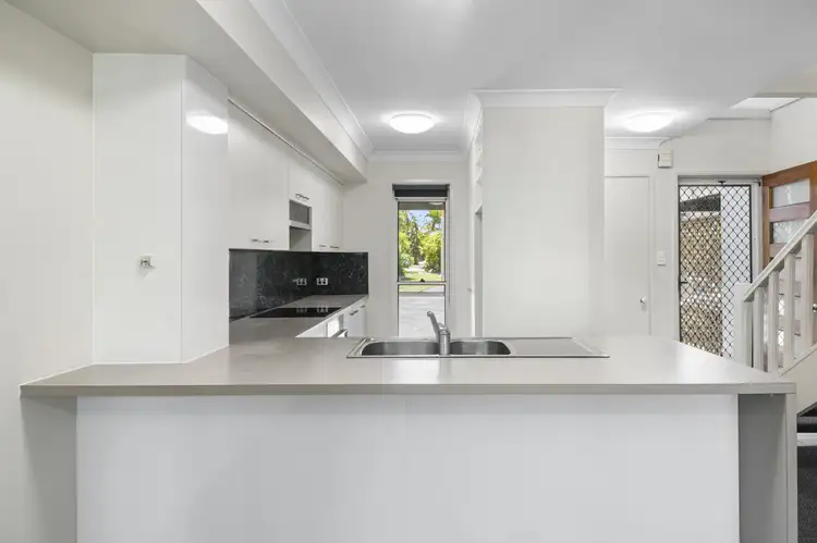37/215 Cottesloe Drive, Mermaid Waters QLD 4218