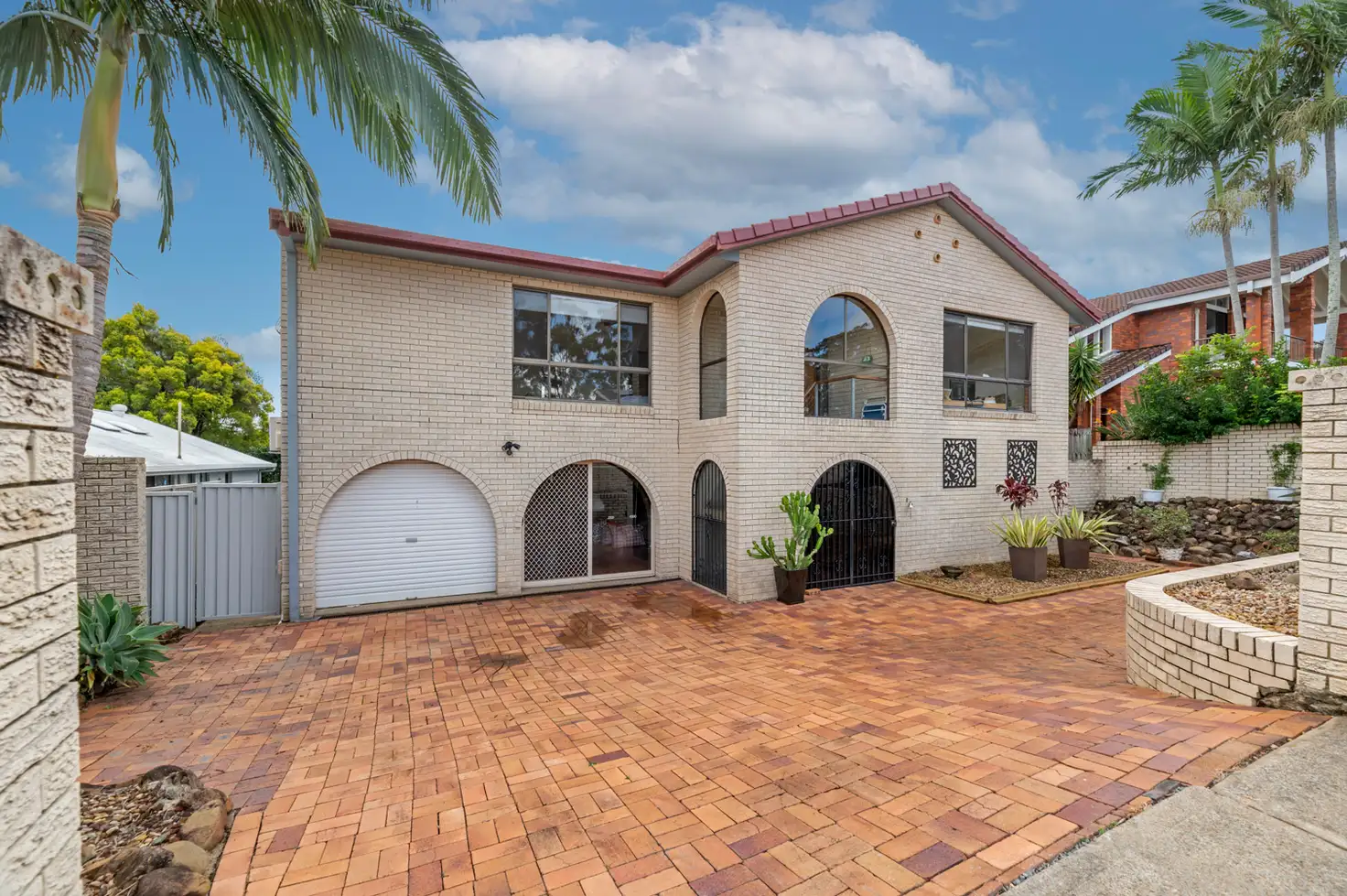 Main view of Homely apartment listing, B/11 Binalong Drive, Ashmore QLD 4214