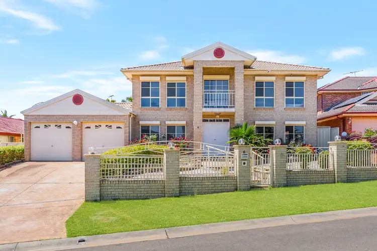 4 Dirk Close, Green Valley NSW 2168