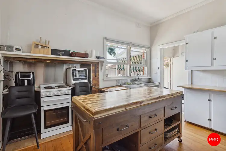 Sixth view of Homely house listing, 9 Weeroona Avenue, North Bendigo VIC 3550