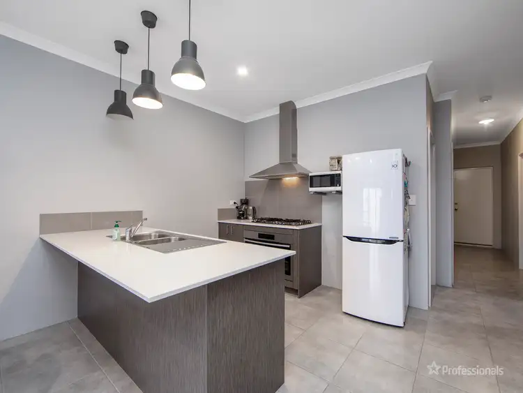 Sixth view of Homely house listing, 31 Gouldian Circuit, Alkimos WA 6038
