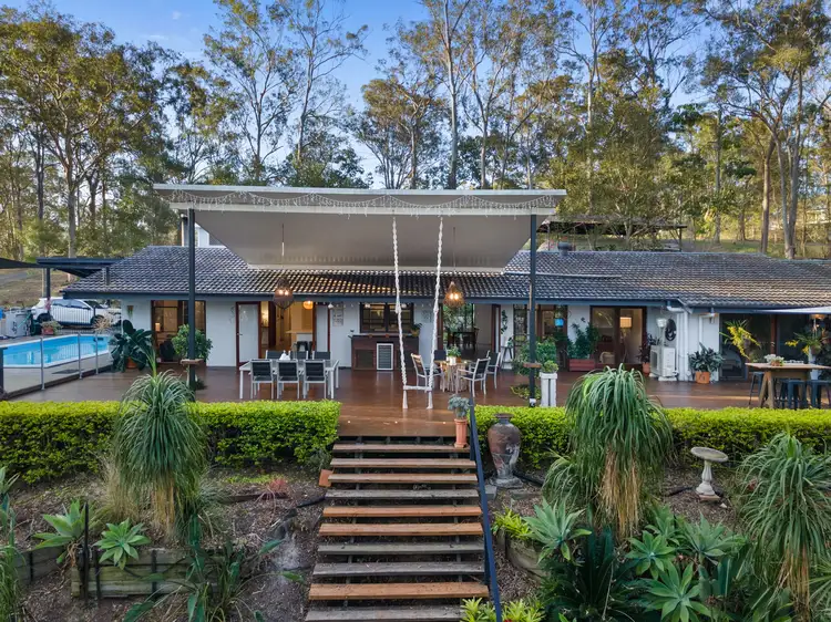 20 Greentrees Avenue