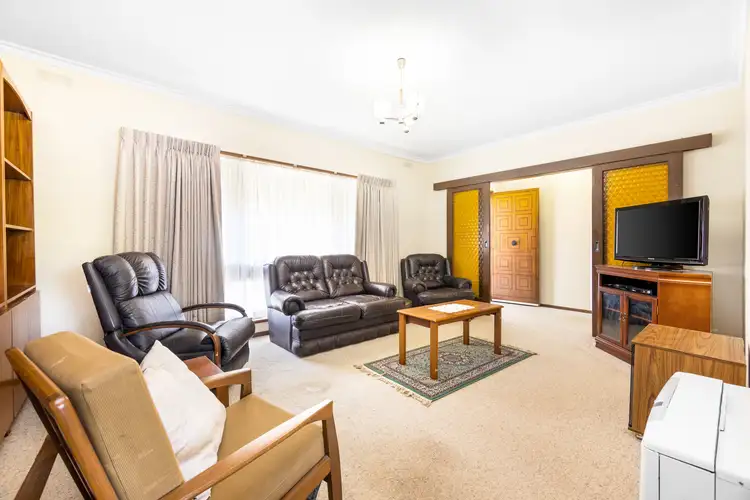 Second view of Homely house listing, 5 Carter Street, Horsham VIC 3400