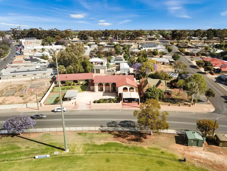 Second view of Homely house listing, 4/86 Nookamka Terrace, Barmera SA 5345