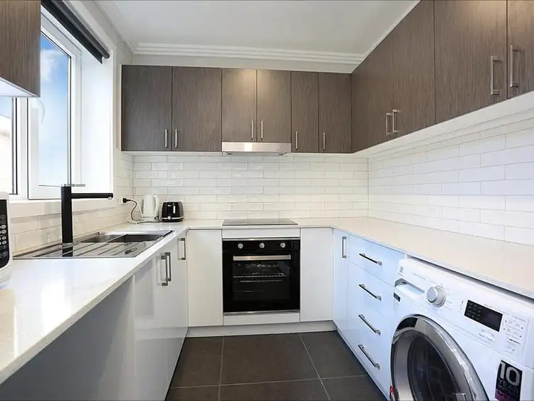 Main view of Homely apartment listing, 3/171 Kent Street, Ascot Vale VIC 3032