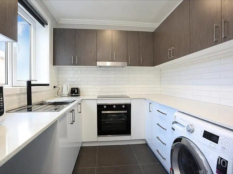 Main view of Homely apartment listing, 3/171 Kent Street, Ascot Vale VIC 3032