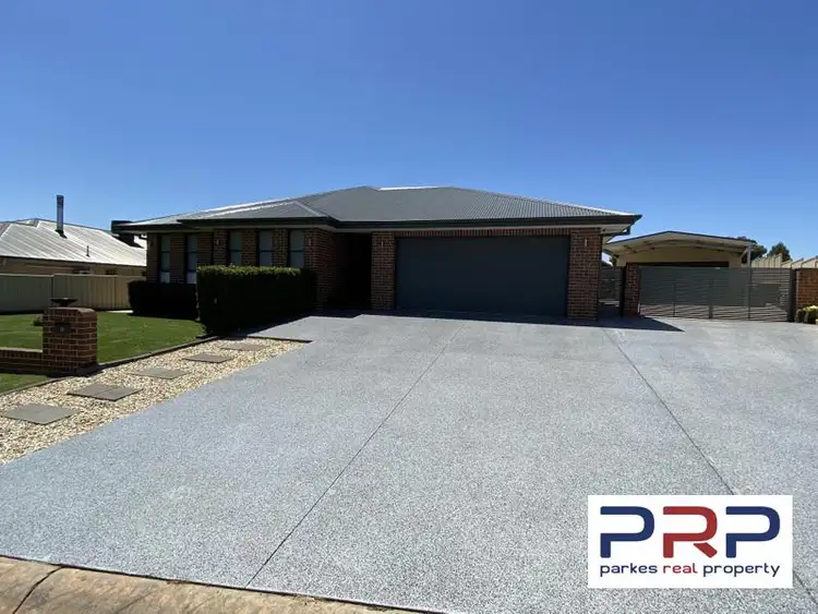Third view of Homely house listing, 11 Cedar Crescent, Parkes NSW 2870