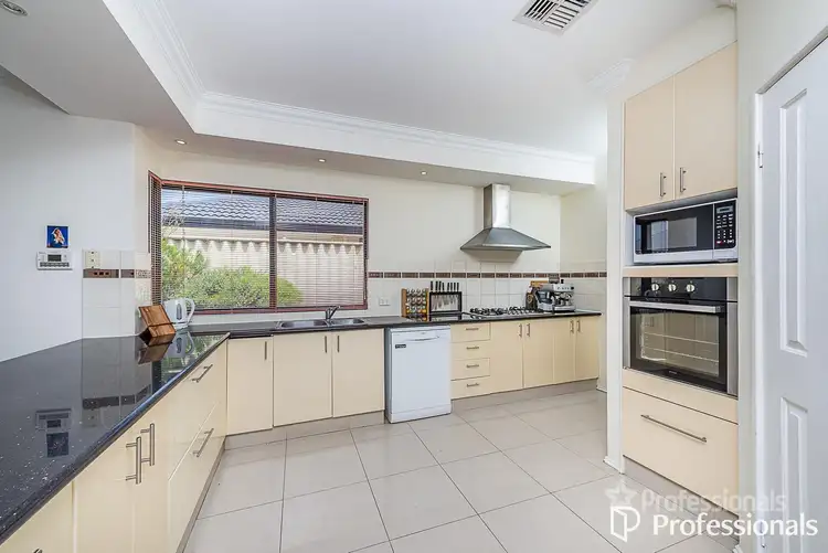 94 Landbeach Boulevard