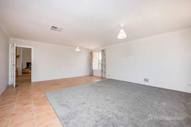 Fifth view of Homely house listing, 4 Killyth Cove, Kinross WA 6028