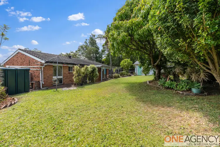 10 Shoreview Close, Point Clare NSW 2250