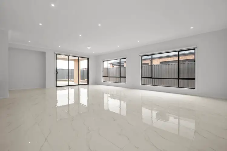 Fifth view of Homely house listing, 52 Castlecrag Way, Strathtulloh VIC 3338