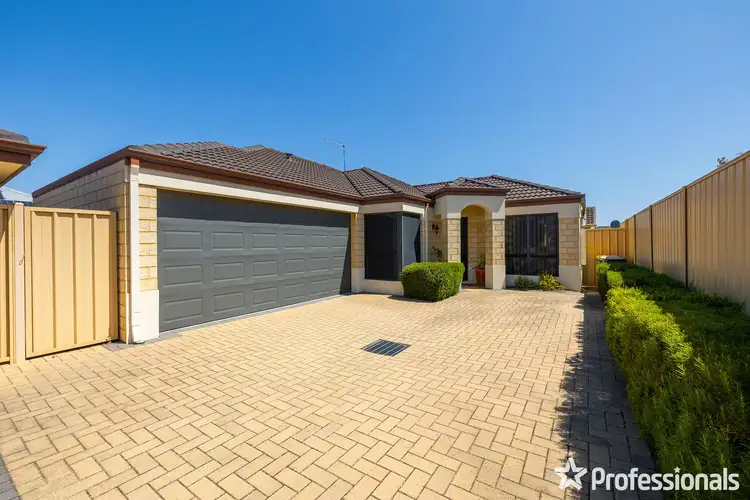 Main view of Homely house listing, 2/11 Cromarty Gardens, Canning Vale WA 6155