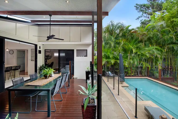 7 First Avenue, Labrador QLD 4215