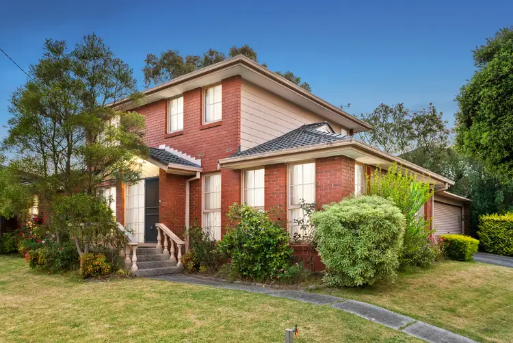 29 Knights Drive, Glen Waverley VIC 3150