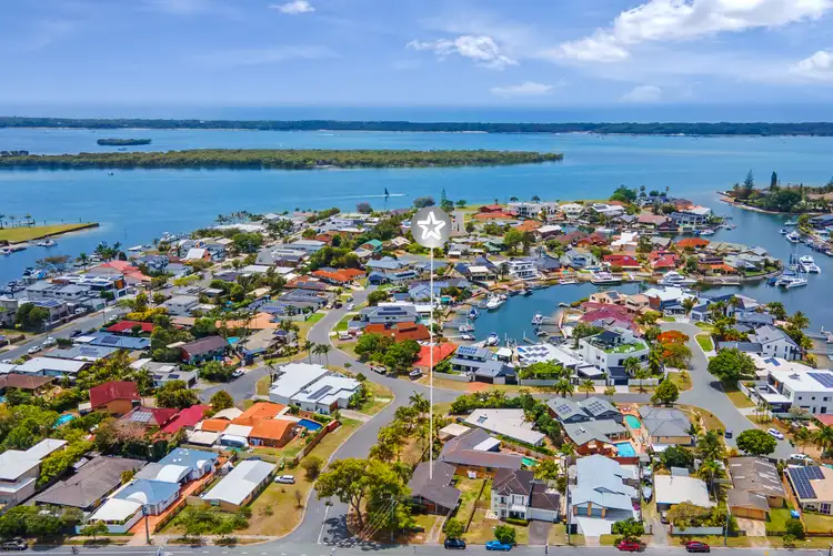 1/189 Bayview Street, Runaway Bay QLD 4216