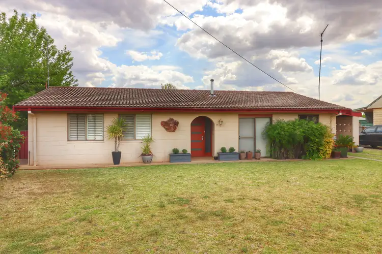 26 Watt Street, Cowra NSW 2794