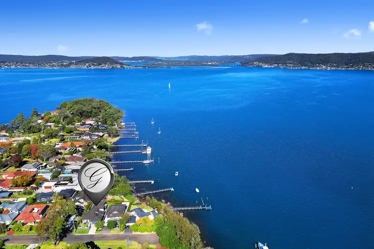 5 Harrison Street, Point Frederick NSW 2250