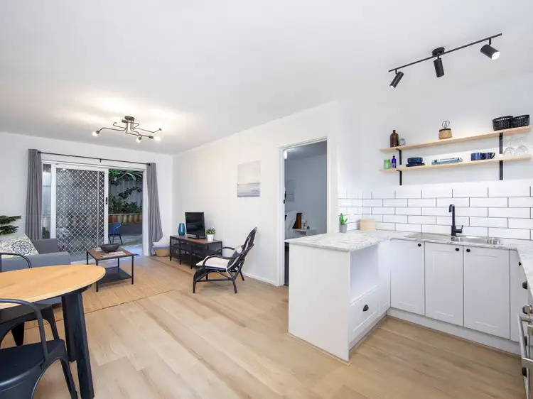 2/216 Cambridge Street, Wembley WA 6014