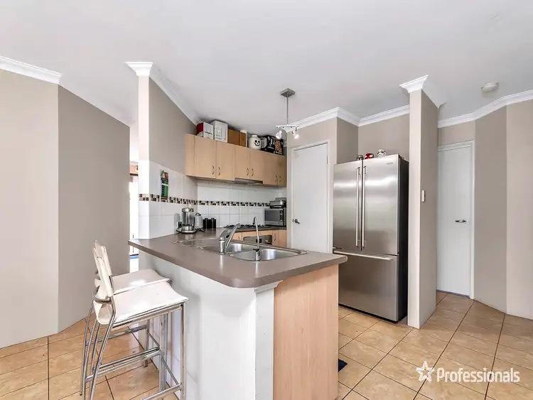 Sixth view of Homely villa listing, 5/211 Treasure Road, Queens Park WA 6107