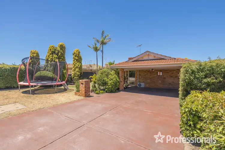 Second view of Homely house listing, 32 Richenda Court, Marangaroo WA 6064