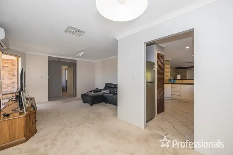 Fifth view of Homely house listing, 32 Richenda Court, Marangaroo WA 6064