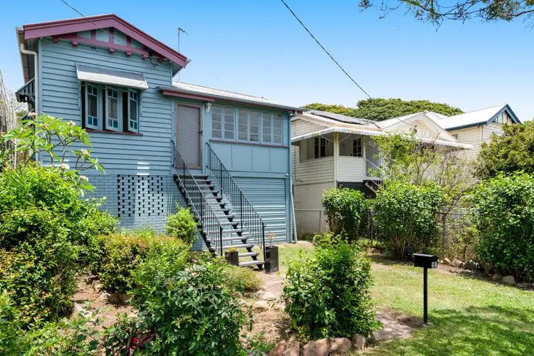 77 Bowen Street