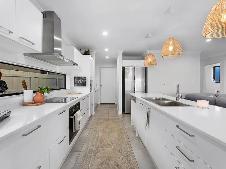 Fifth view of Homely house listing, 28 Frankland Street, South Ripley QLD 4306