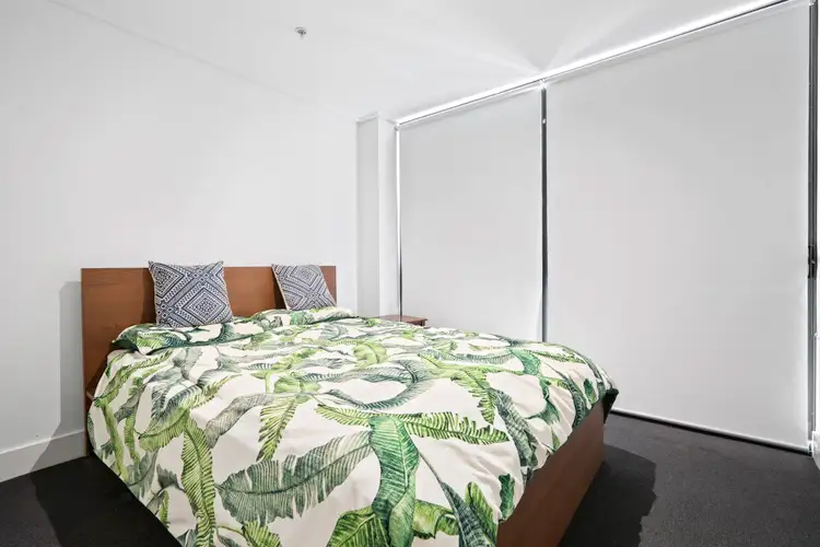 Sixth view of Homely apartment listing, 5/19 Queens Road, Melbourne VIC 3004