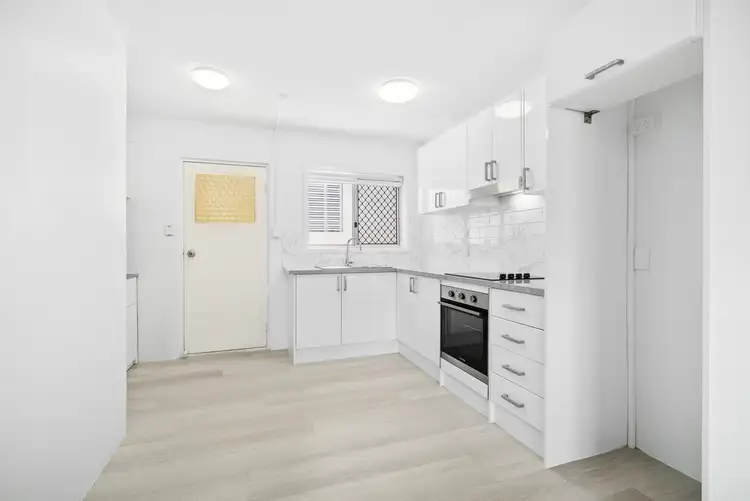 Fifth view of Homely unit listing, 1/39 Arthur Street, Mermaid Beach QLD 4218