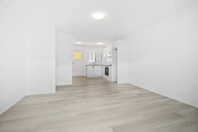 Sixth view of Homely unit listing, 1/39 Arthur Street, Mermaid Beach QLD 4218