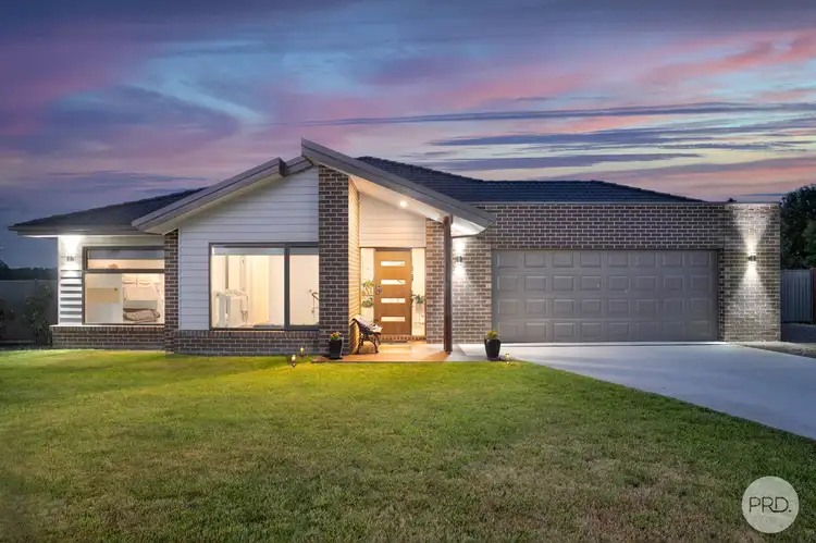 11 Treetop Drive, Cardigan VIC 3352
