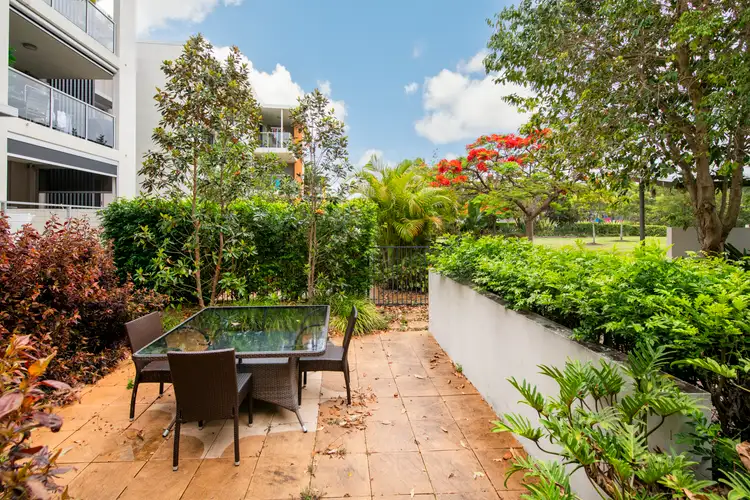 615/64 Sickle Avenue, Hope Island QLD 4212