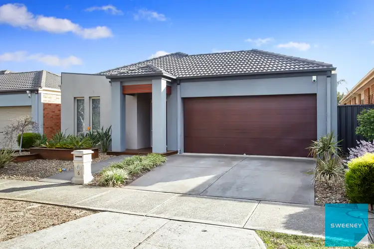 6 Scarvell Crescent, Caroline Springs VIC 3023