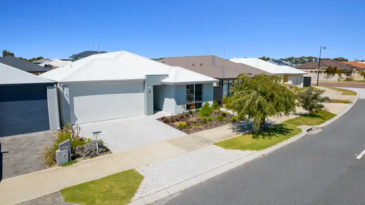 Second view of Homely house listing, 6 Cathedral Approach, Secret Harbour WA 6173