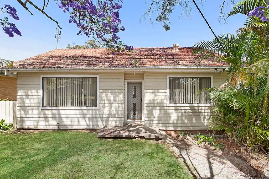 Main view of Homely house listing, 15 Coal Point Road, Coal Point NSW 2283