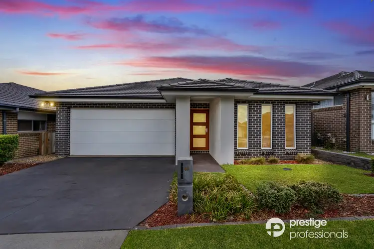 40 Lowndes Drive, Oran Park NSW 2570