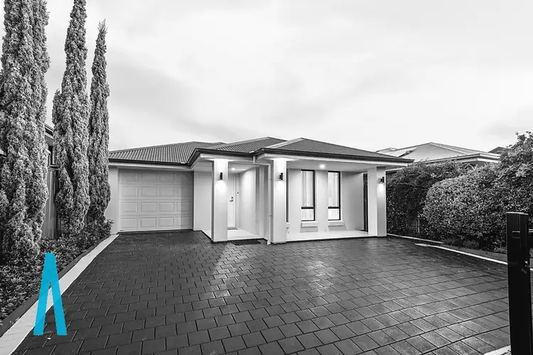 9A Cowra Avenue, Gilles Plains SA 5086