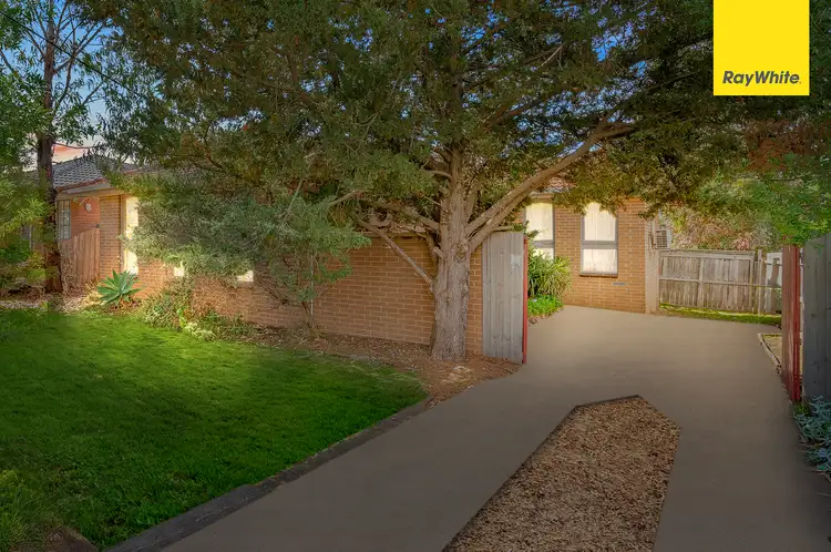 2 Gretel Grove, Melton VIC 3337