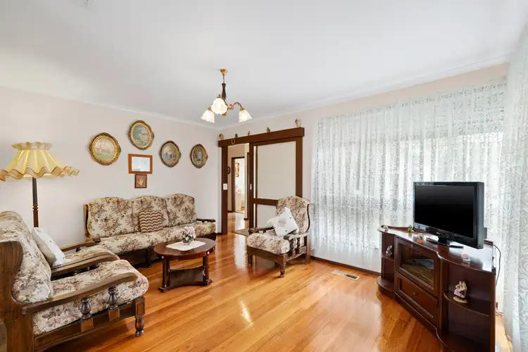 Second view of Homely house listing, 10 Bundeena Avenue, Keysborough VIC 3173