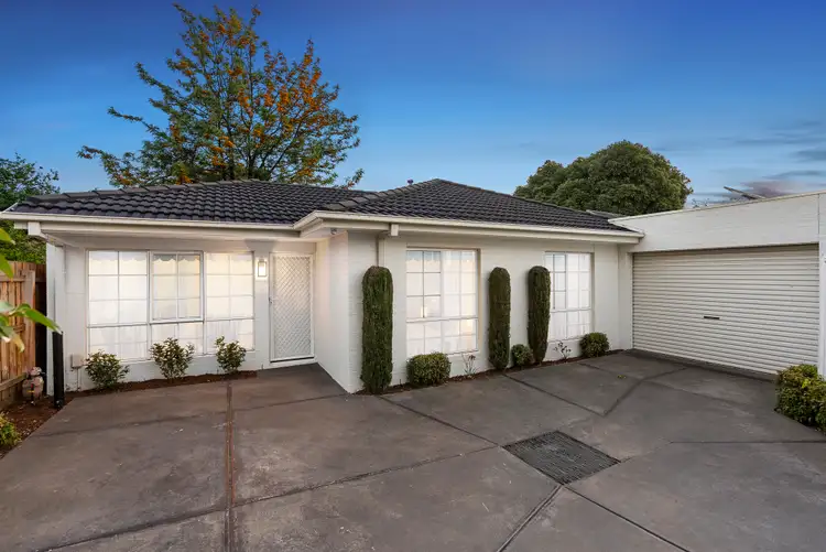 Main view of Homely unit listing, 2/15 Bewsell Avenue, Scoresby VIC 3179